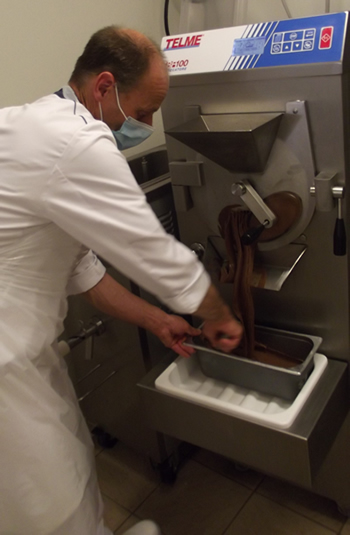 il turbine la glace au chocolat